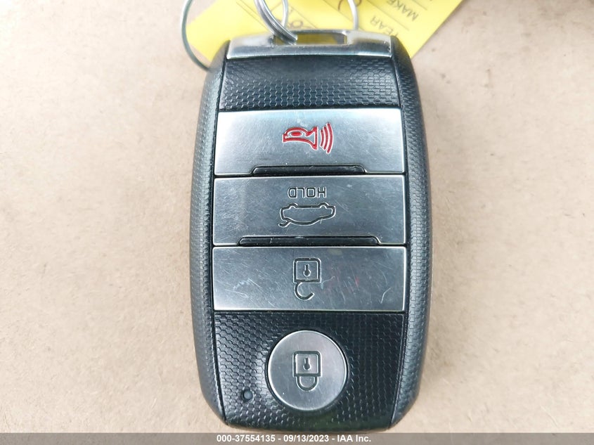 VIN 3KPFL4A78JE213467 2018 KIA FORTE S