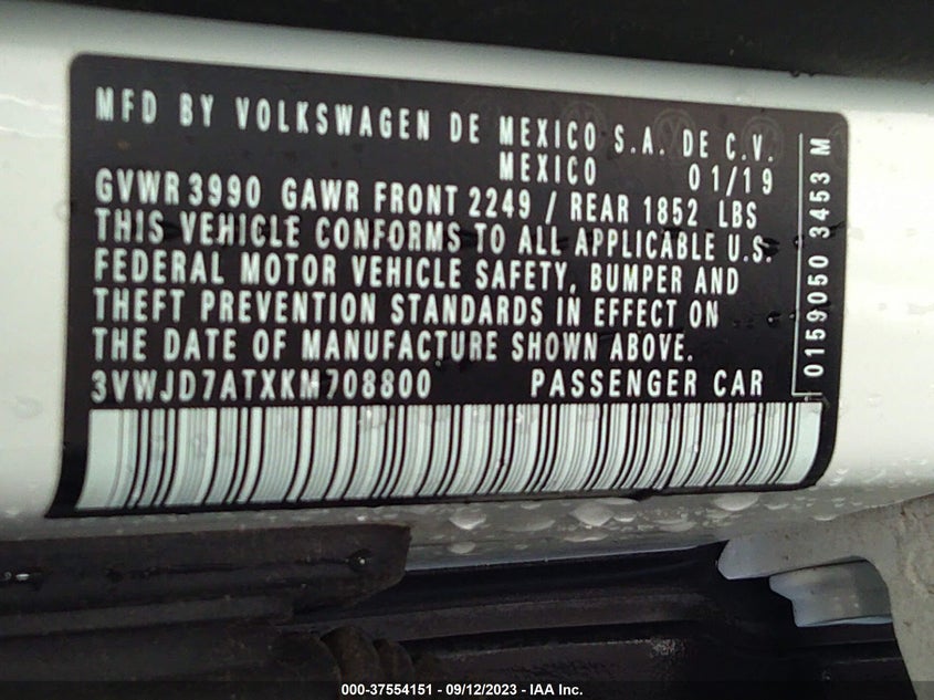 VIN 3VWJD7ATXKM708800 2019 VOLKSWAGEN BEETLE SE