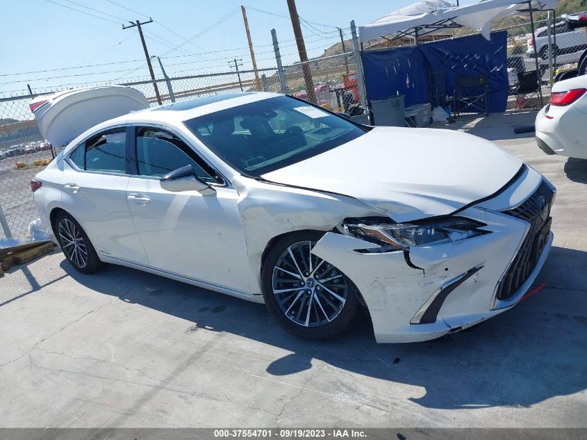 58ADA1C15NU016756 LEXUS ES ES 300H 2022