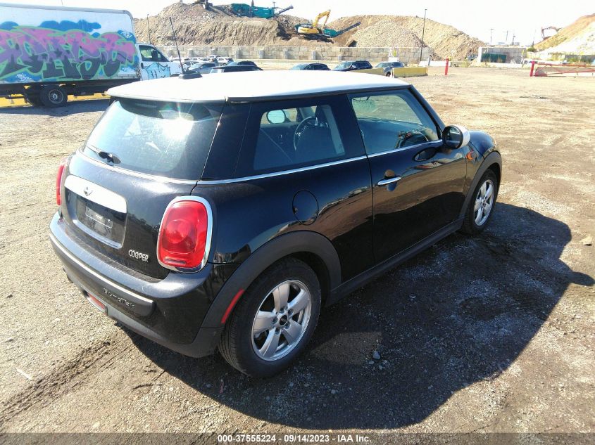 2015 MINI HARDTOP COOPER - WMWXM5C58F3A59358