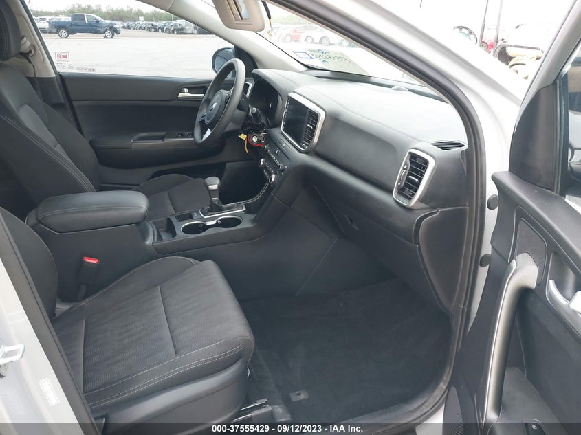 VIN KNDPM3AC3L7841190 2020 KIA SPORTAGE LX