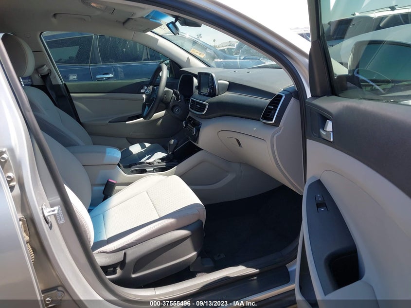 VIN KM8J23A45LU090806 2020 HYUNDAI TUCSON SE
