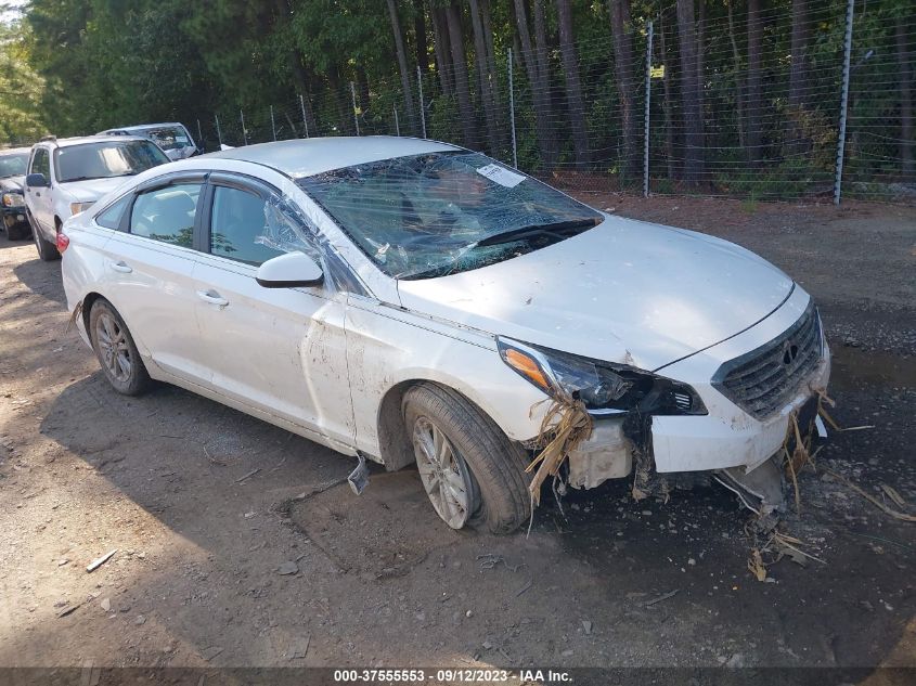 2017 HYUNDAI SONATA SE - 5NPE24AF3HH542329