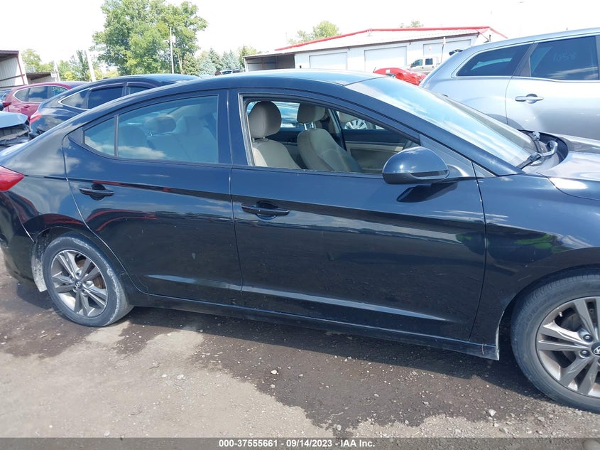 VIN 5NPD84LF7HH022433 2017 HYUNDAI ELANTRA SE