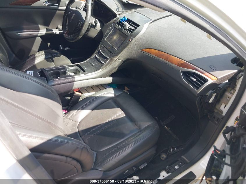 2014 LINCOLN MKZ - 3LN6L2G95ER820031
