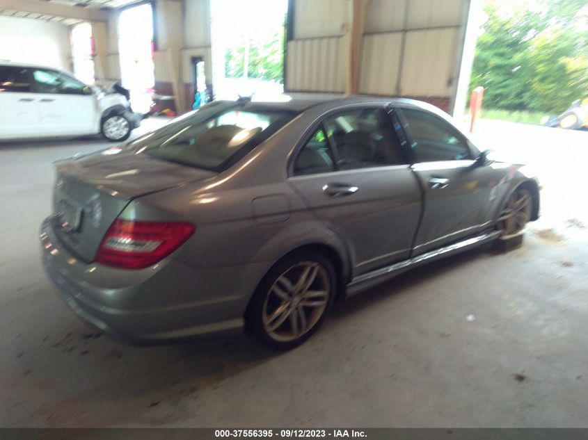 2013 MERCEDES-BENZ C 250 SPORT/LUXURY WDDGF4HB0DR283193