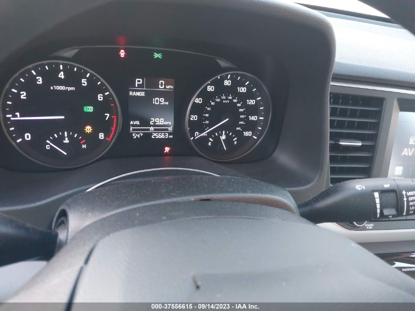 2017 HYUNDAI ELANTRA SE - KMHD84LF5HU428633