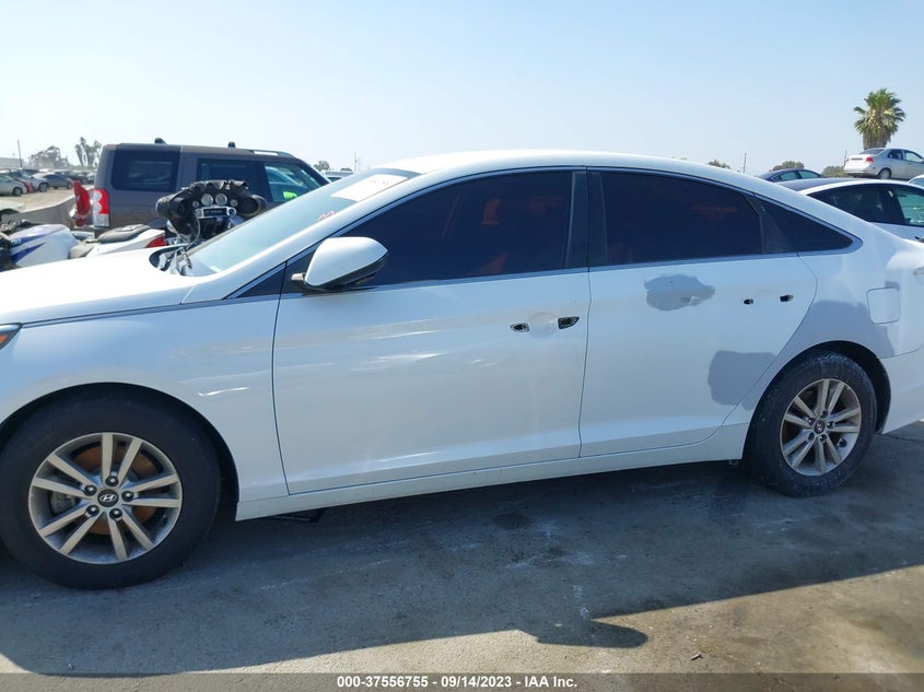 VIN 5NPE24AFXHH474384 2017 HYUNDAI SONATA 2.4L