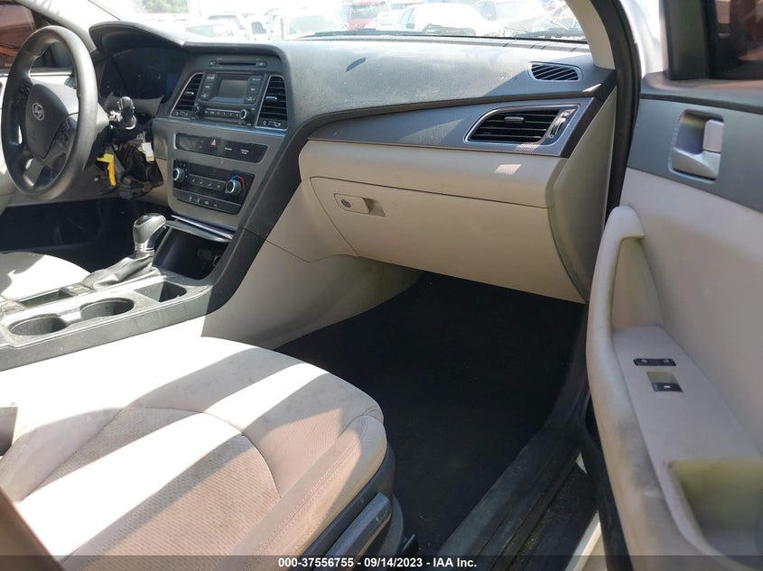 VIN 5NPE24AFXHH474384 2017 HYUNDAI SONATA 2.4L