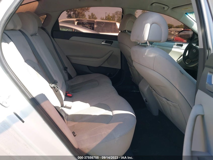 VIN 5NPE24AFXHH474384 2017 HYUNDAI SONATA 2.4L