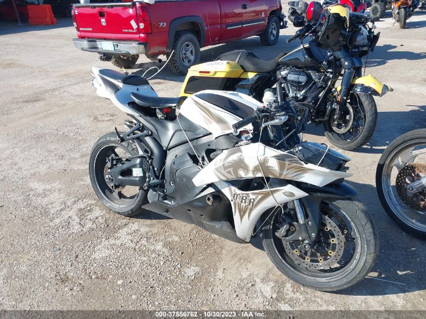 2009 HONDA CBR600 RR - JH2PC40439K200492