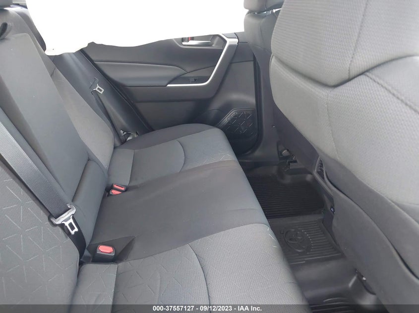 VIN 2T3P1RFV5NW315821 2022 TOYOTA RAV4 XLE