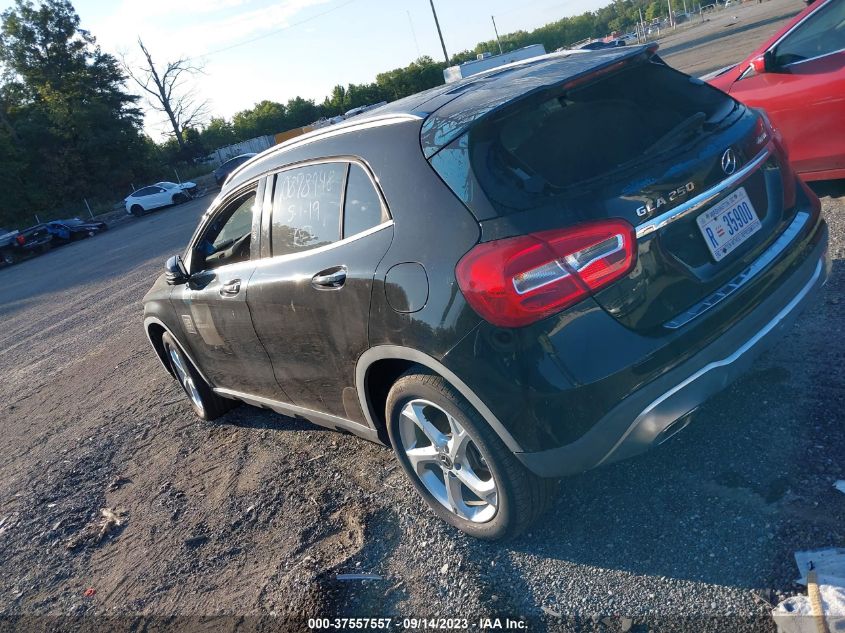 2018 MERCEDES-BENZ GLA GLA 250 - WDCTG4GB2JJ389320