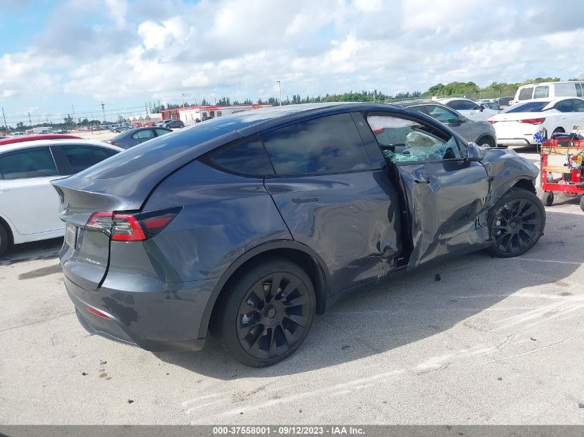 VIN 7SAYGDEE1NF400901 2022 TESLA MODEL Y
