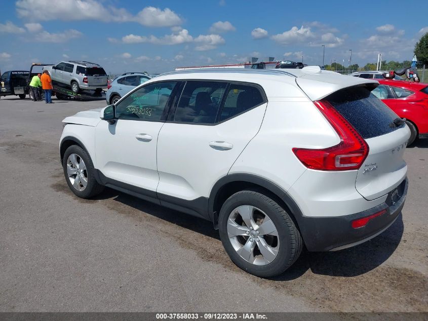 YV4AC2HK2M2599813 Volvo XC40 MOMENTUM 3