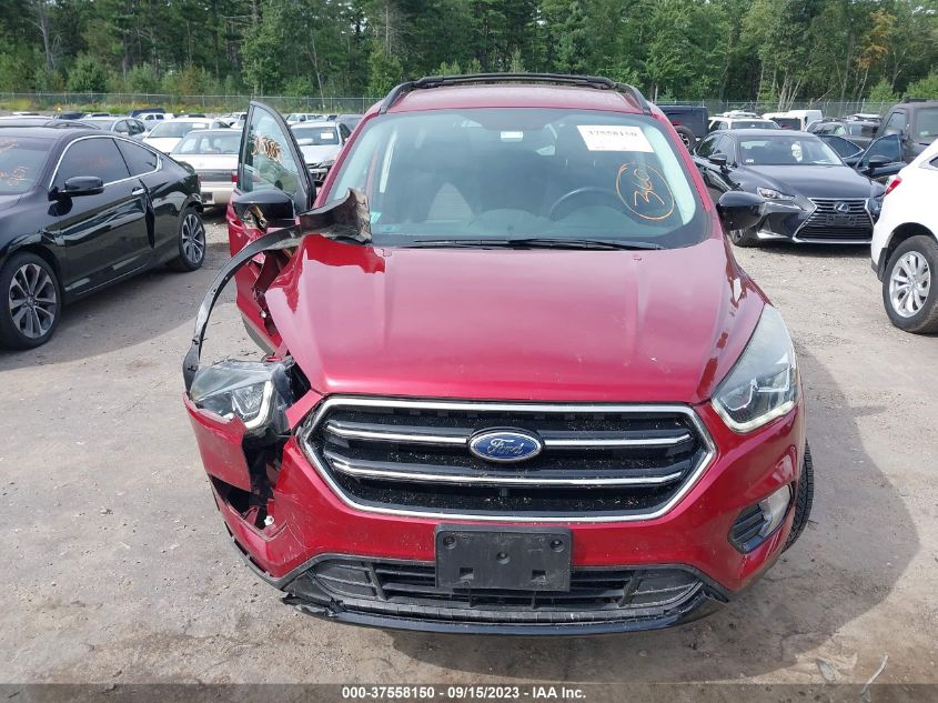 2017 FORD ESCAPE SE - 1FMCU9GD2HUA44368