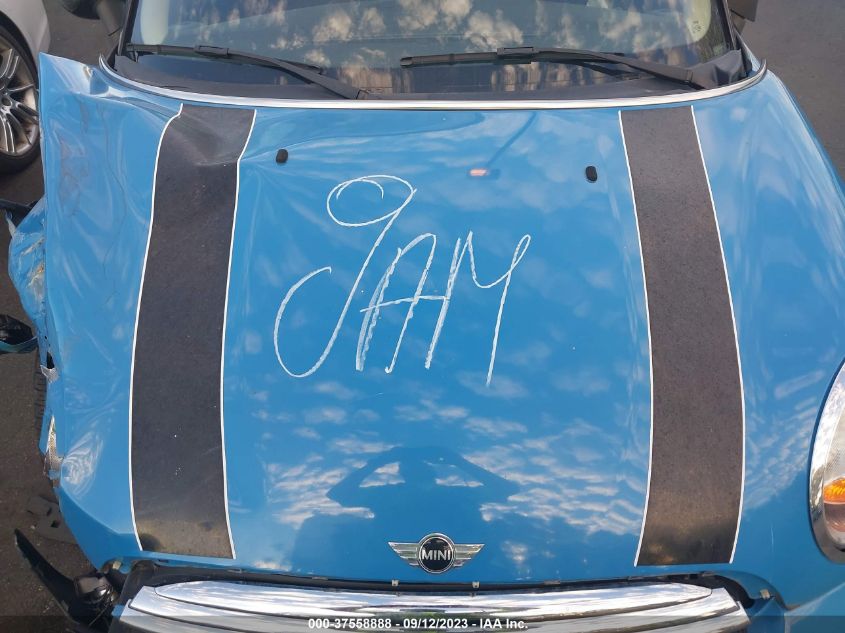 2013 MINI COOPER HARDTOP - WMWSU3C59DT685428