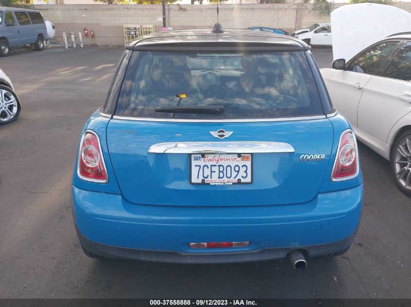 2013 MINI COOPER HARDTOP - WMWSU3C59DT685428