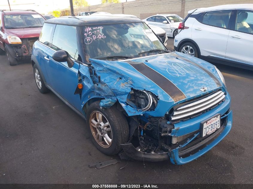 2013 MINI COOPER HARDTOP - WMWSU3C59DT685428
