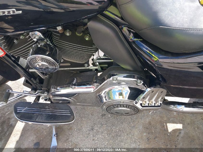 2012 HARLEY-DAVIDSON FLHX STREET GLIDE - 1HD1KBM1XCB654119