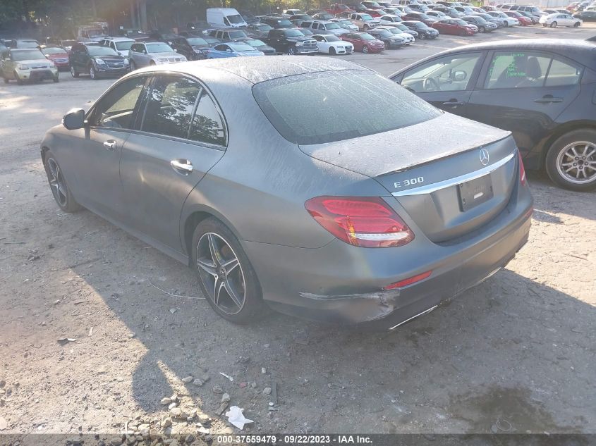 2018 MERCEDES-BENZ E 300 WDDZF4JB4JA365702