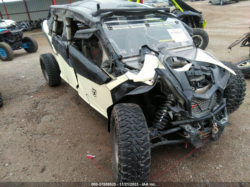 2017 CAN-AM MAVERICK X3 MAX X DS TURBO R - 3JBVEAW27HK000381