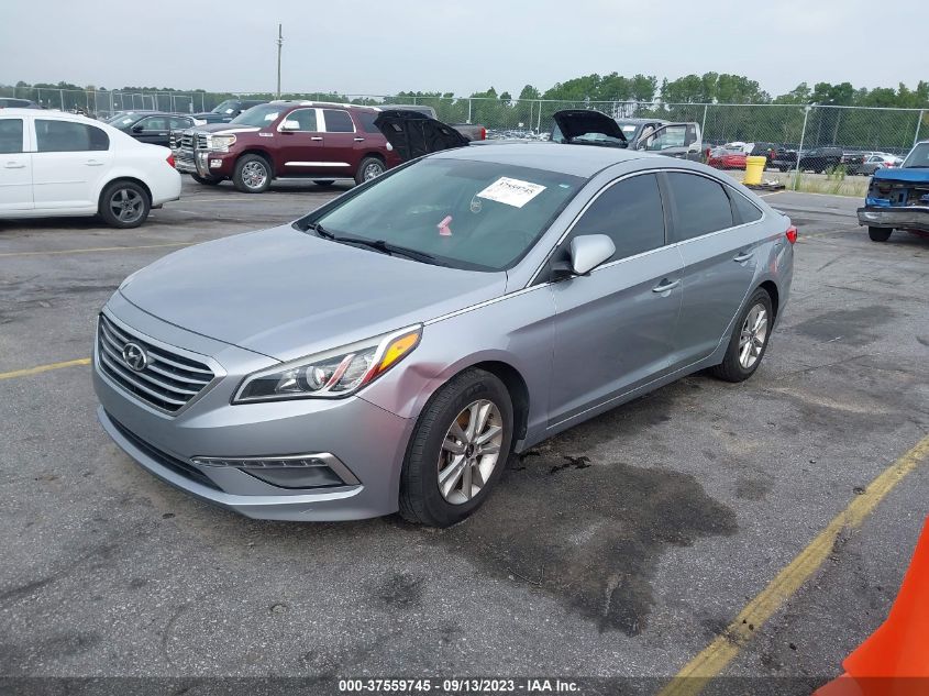 2015 HYUNDAI SONATA 2.4L SE - 5NPE24AF2FH151122