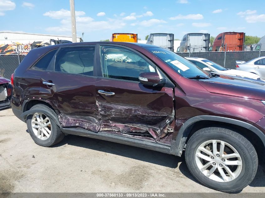 2014 KIA SORENTO LX - 5XYKTCA68EG532151