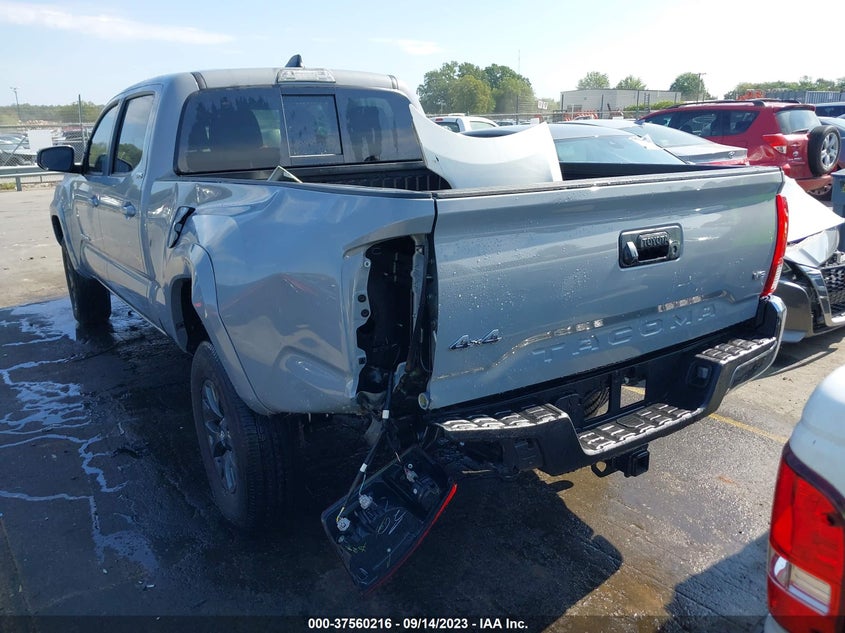 VIN 5TFDZ5BN1MX059228 2021 TOYOTA TACOMA 4WD SR5