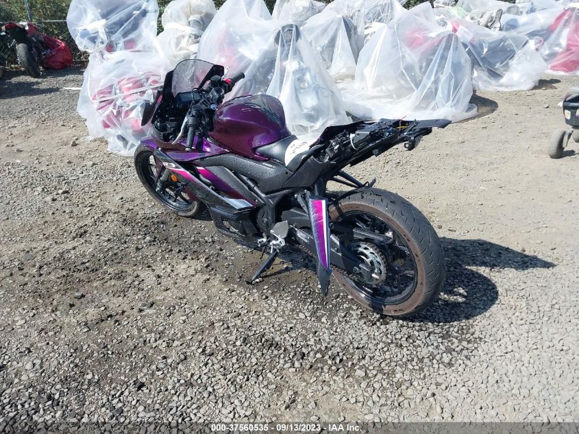 2023 YAMAHA YZFR3 A MH3RH18Y4PK009588