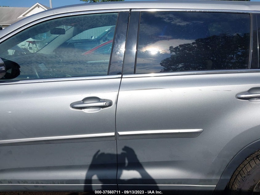 VIN 5TDBZRFH3HS432994 2017 TOYOTA HIGHLANDER LE