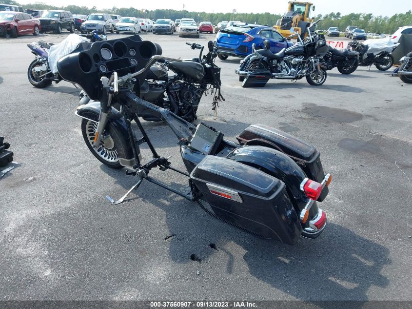 2011 HARLEY-DAVIDSON FLHTK 1HD1KEM15BB678232