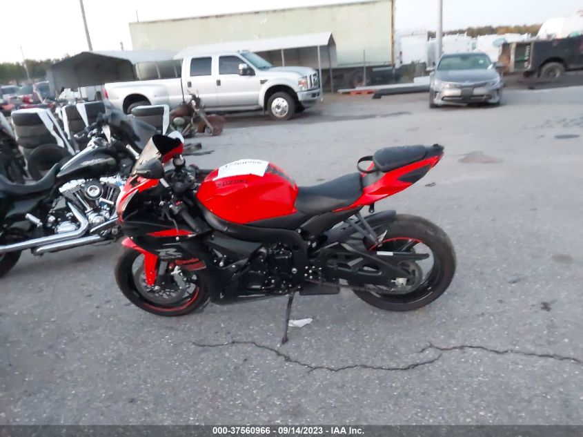 2022 SUZUKI GSX-R600 - JS1GN7FA5N7100273