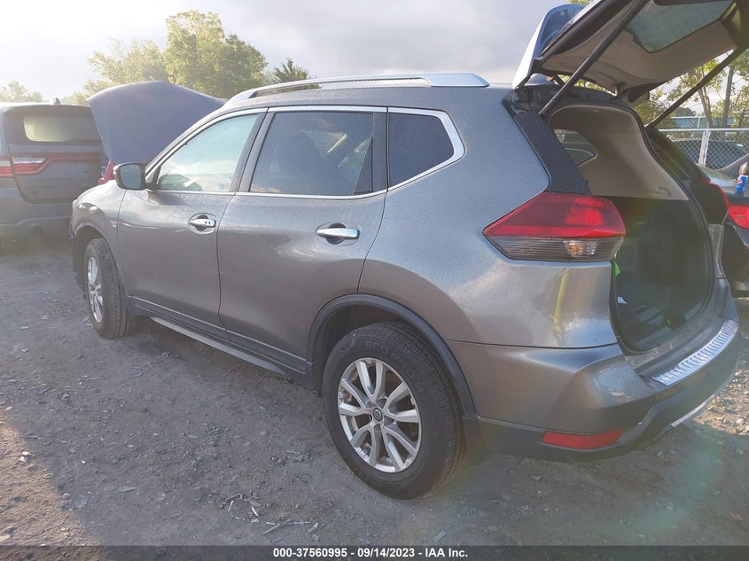 VIN KNMAT2MV0JP599262 2018 NISSAN ROGUE SV