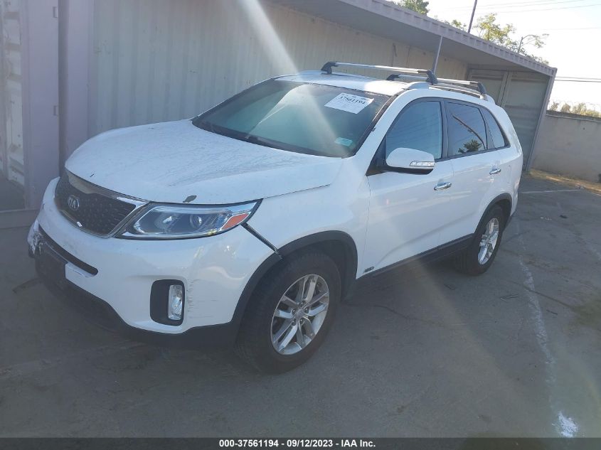 2015 KIA SORENTO LX - 5XYKTCA60FG607877