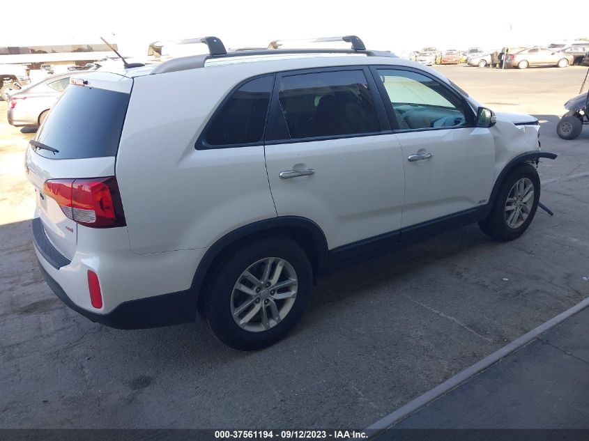 2015 KIA SORENTO LX - 5XYKTCA60FG607877