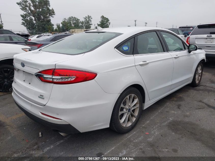 3FA6P0HD0LR202067 Ford Fusion SE 4