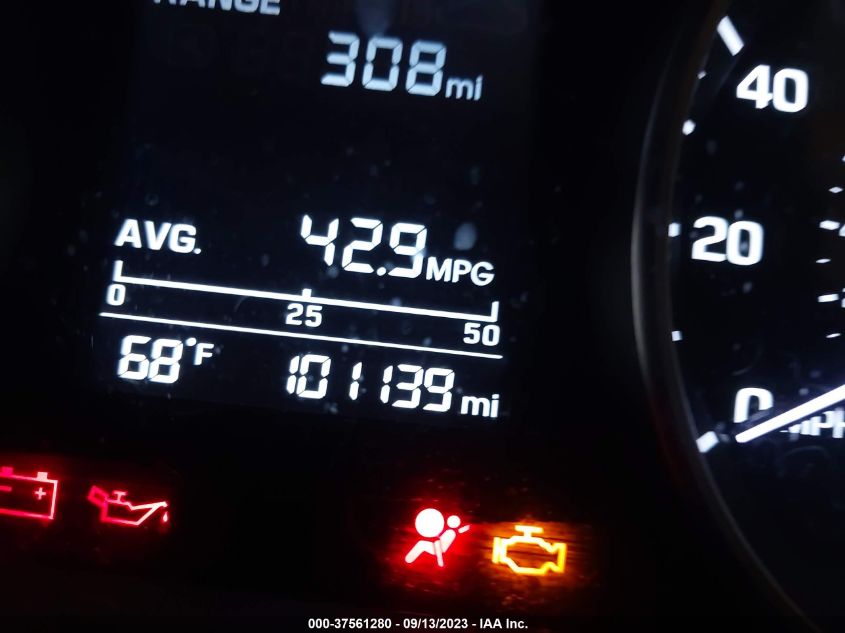 2017 HYUNDAI ELANTRA SE - KMHD84LF1HU067174