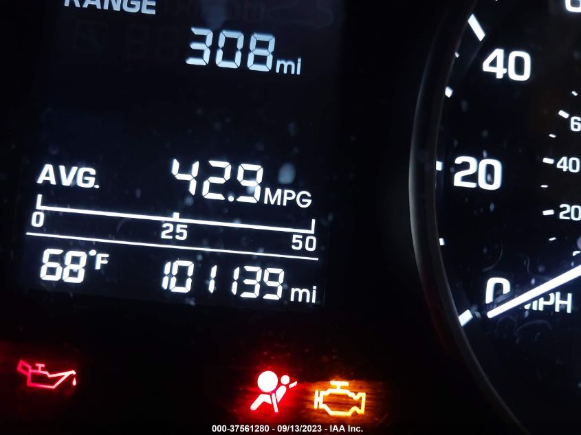 2017 HYUNDAI ELANTRA SE - KMHD84LF1HU067174
