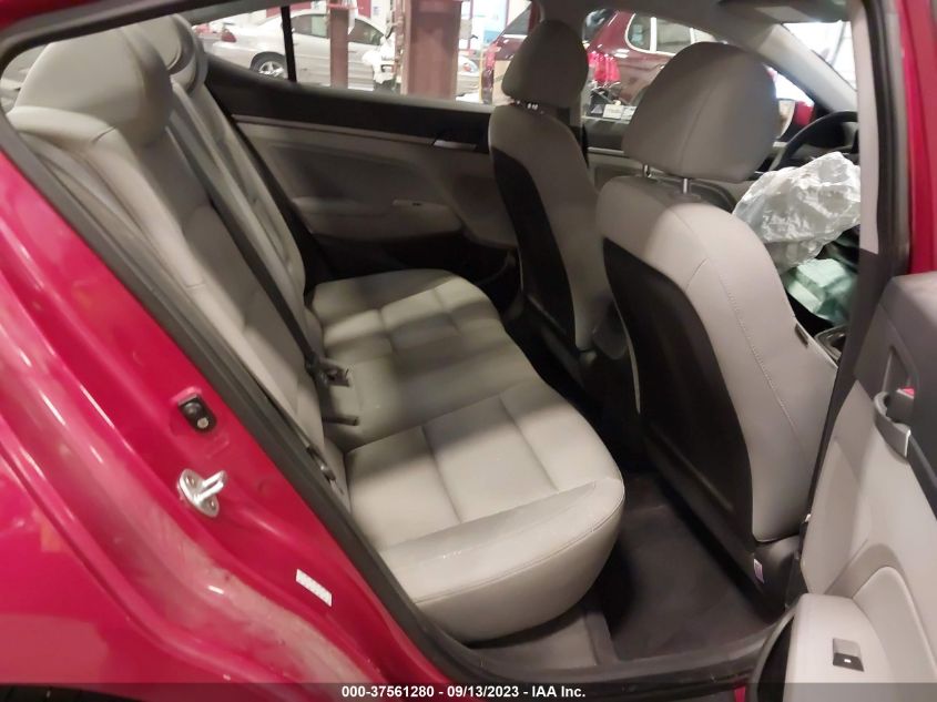 2017 HYUNDAI ELANTRA SE - KMHD84LF1HU067174