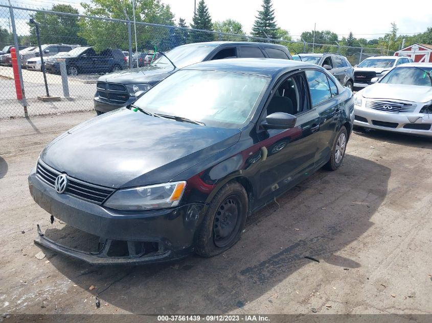 2014 VOLKSWAGEN JETTA SEDAN S - 3VW2K7AJXEM379044