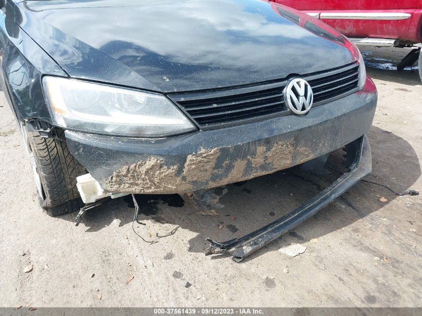 2014 VOLKSWAGEN JETTA SEDAN S - 3VW2K7AJXEM379044