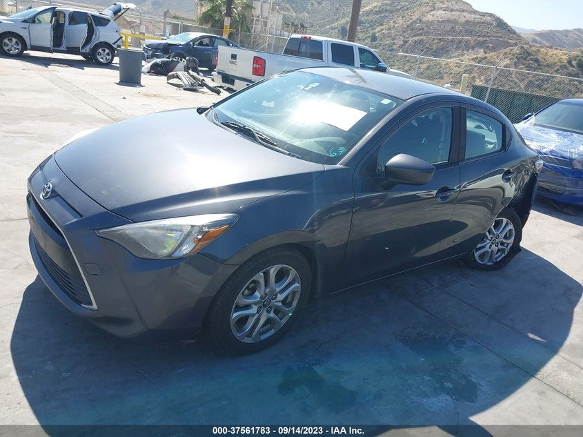 VIN 3MYDLBYV6JY331047 2018 TOYOTA YARIS IA