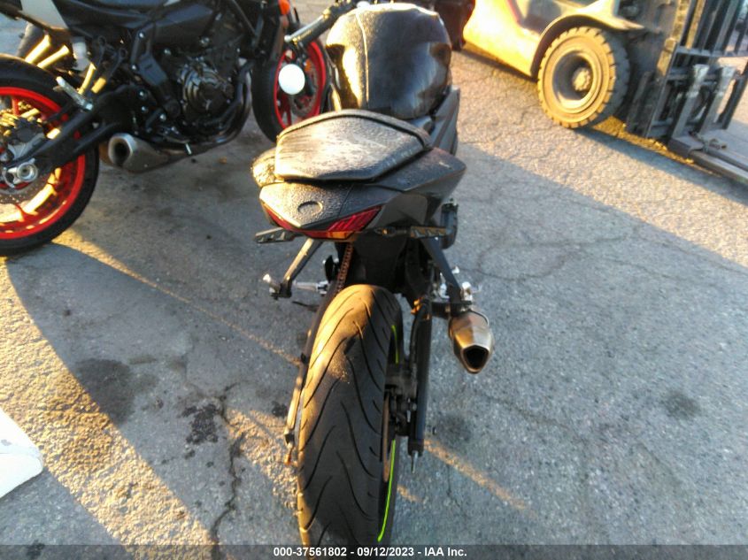 2016 YAMAHA YZFR3 MH3RH06Y4GK014299