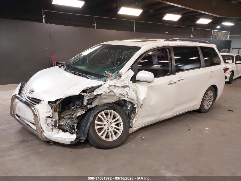 2015 TOYOTA SIENNA XLE/XLE AAS/LTD - 5TDYK3DC4FS529105