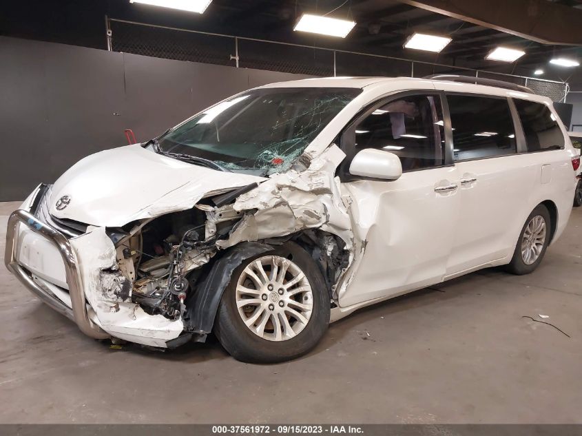 2015 TOYOTA SIENNA XLE/XLE AAS/LTD - 5TDYK3DC4FS529105