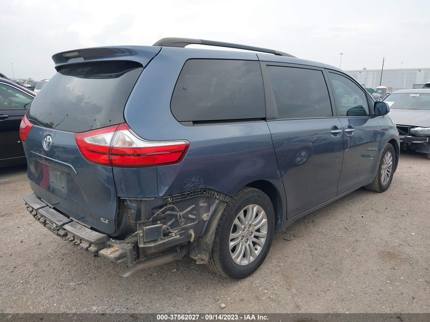 VIN 5TDYZ3DCXHS870877 2017 TOYOTA SIENNA XLE