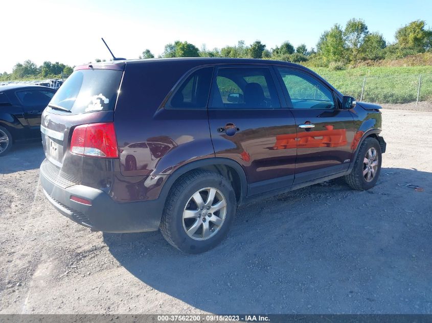 2013 KIA SORENTO LX - 5XYKTCA67DG359950