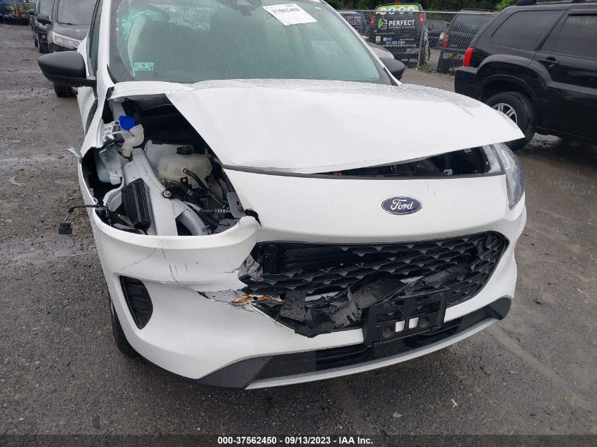 2022 FORD ESCAPE S - 1FMCU9F67NUA84945