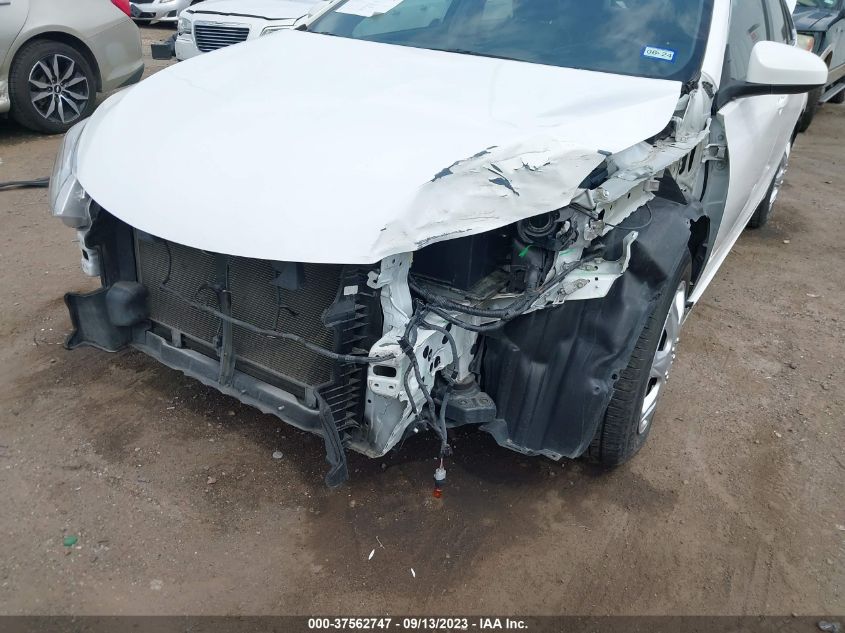 2016 TOYOTA CAMRY XLE/SE/LE/XSE - 4T4BF1FK1GR518256